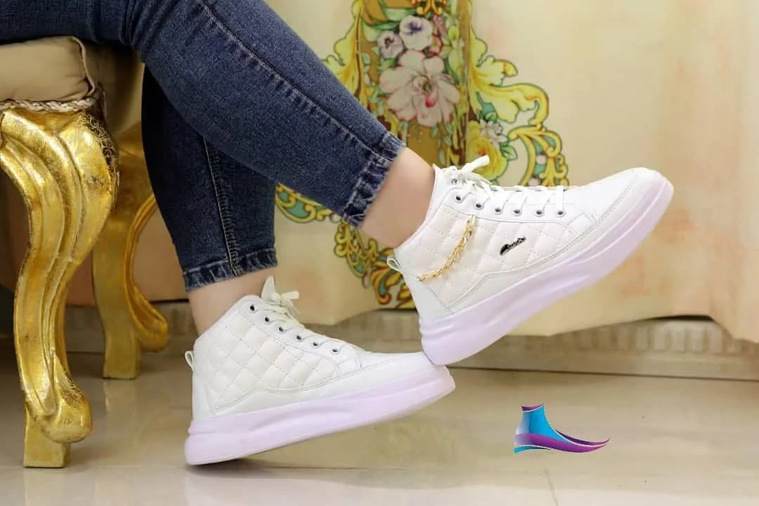 کتانی ساق‌دار زنانه سفید