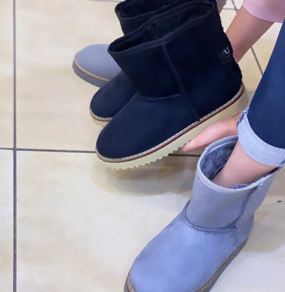 نیمبوت آگ طوسی — رنگ سرمهای — نمای جزئیات — پاشنه