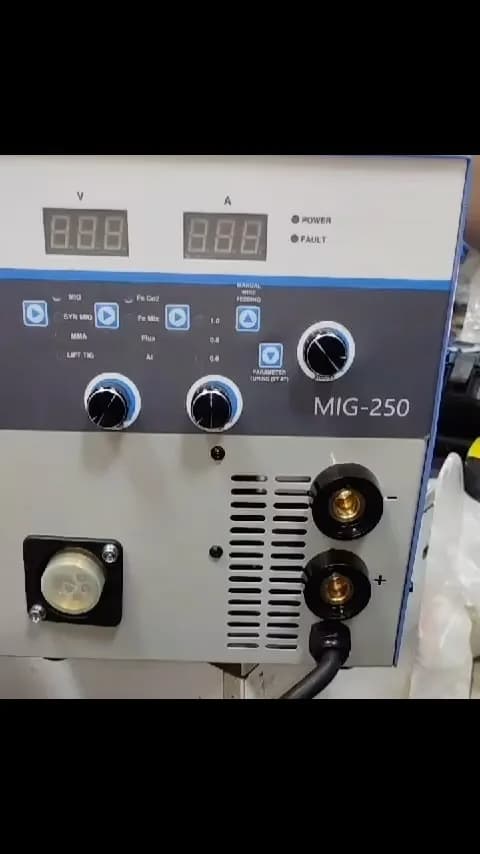 دستگاه جوش CO2 ششکاره MIG250 هوولد، رنگ سفید، آبی و مشکی، جنس فلز و پلاستیک، دستگاه جوش دیجیتال