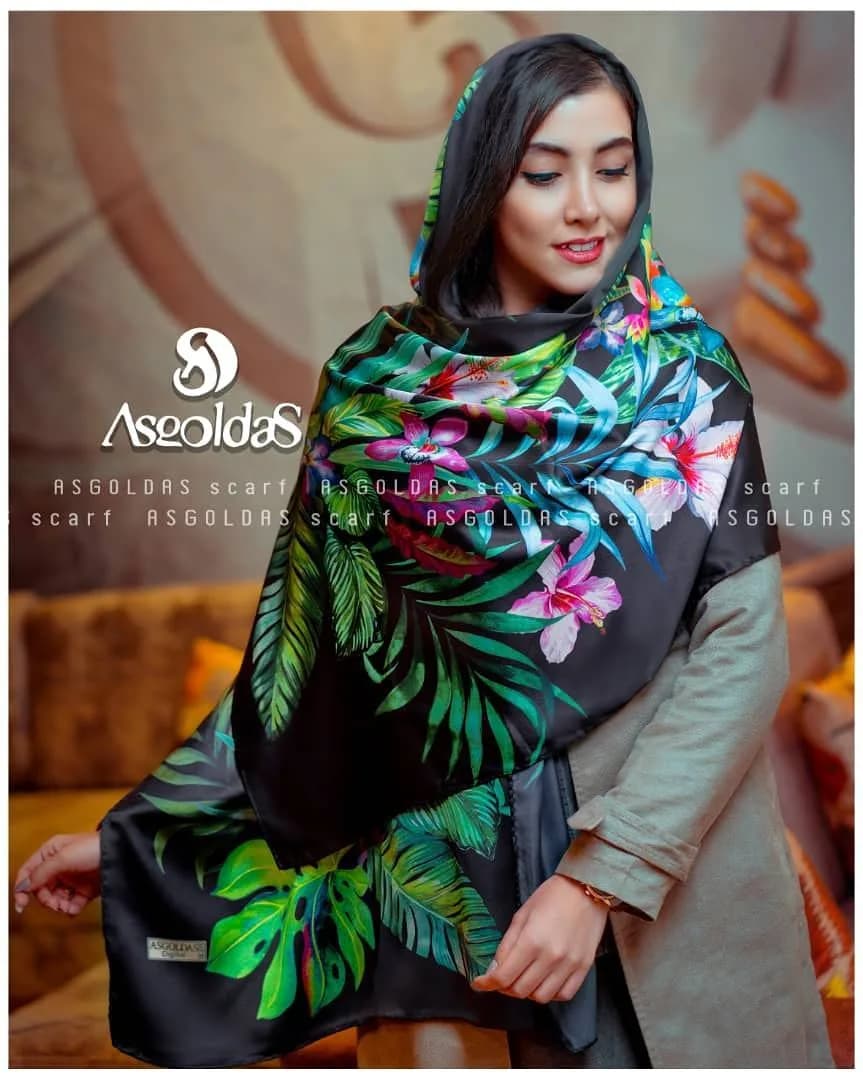 روسری زنانه، رنگ مشکی، سبز و سرخابی، طرح گلدار، روسری بزرگ قواره‌دار