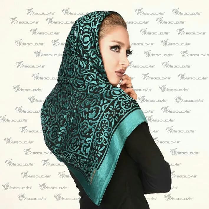 روسری، رنگ سبز آبی و مشکی، طرح گلدار، مربع