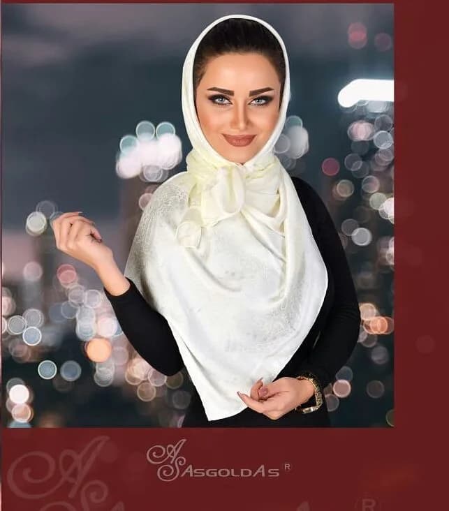 روسری ابریشم پارچه صافاری قواره بزرگ، رنگ سفید، مربع