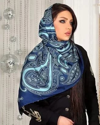 روسری زنانه، رنگ سرمهای و آبی روشن، مربع، بزرگ