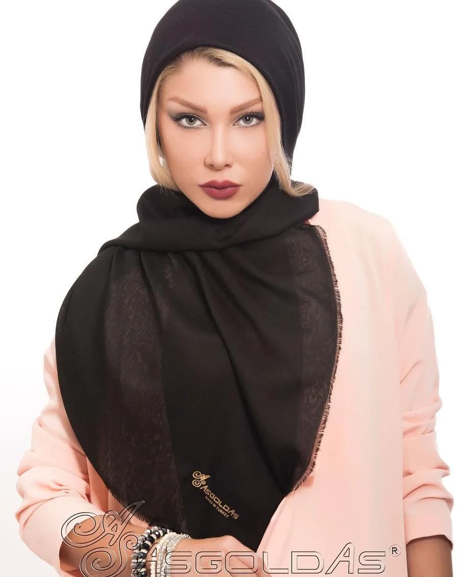 شال زنانه، رنگ مشکی، مستطیلی، ریش‌دار