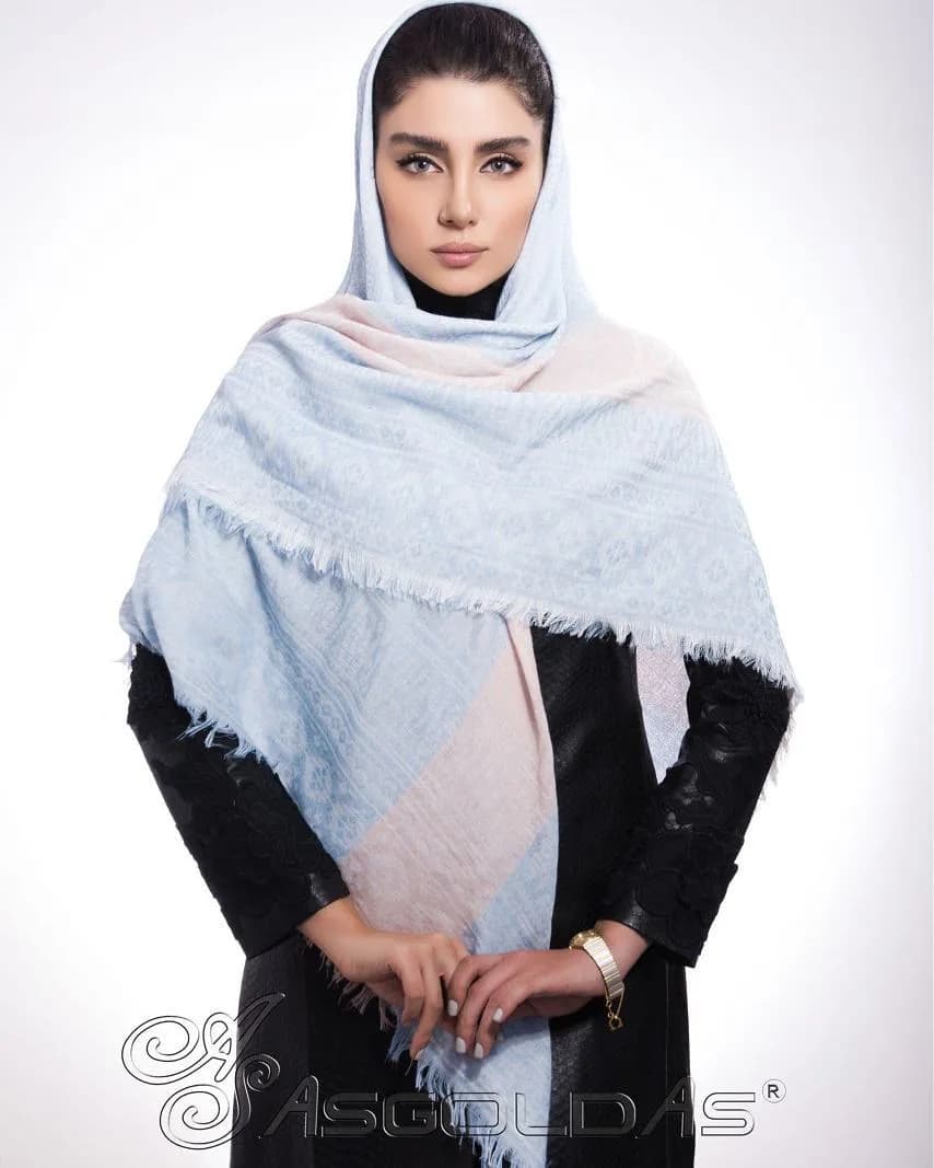 شال، رنگ آبی روشن و صورتی، مستطیلی، ریشدار