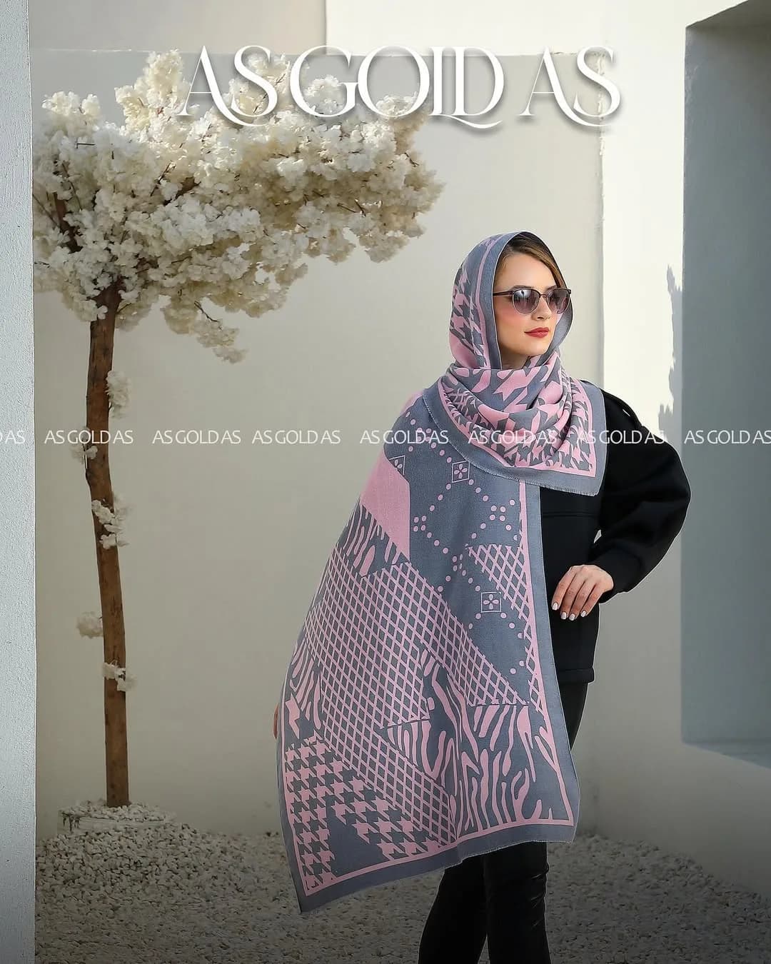 شال کد ۱۰۰۳۲، رنگ طوسی و صورتی، طرح هندسی، مستطیلی، بزرگ