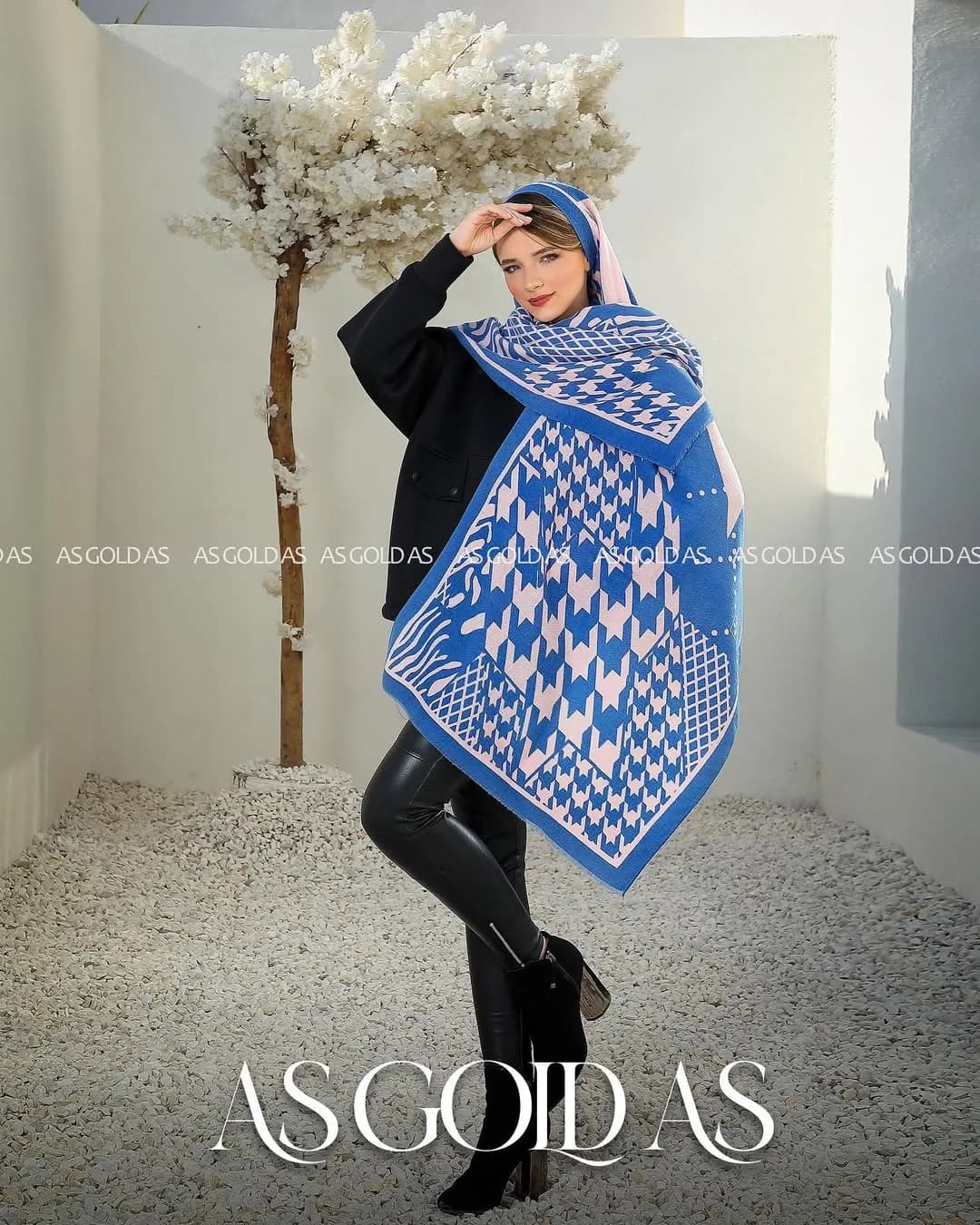 شال زنانه کد ۱۰۰۳۲، رنگ آبی و صورتی، طرح هندسی، مستطیلی، بلند