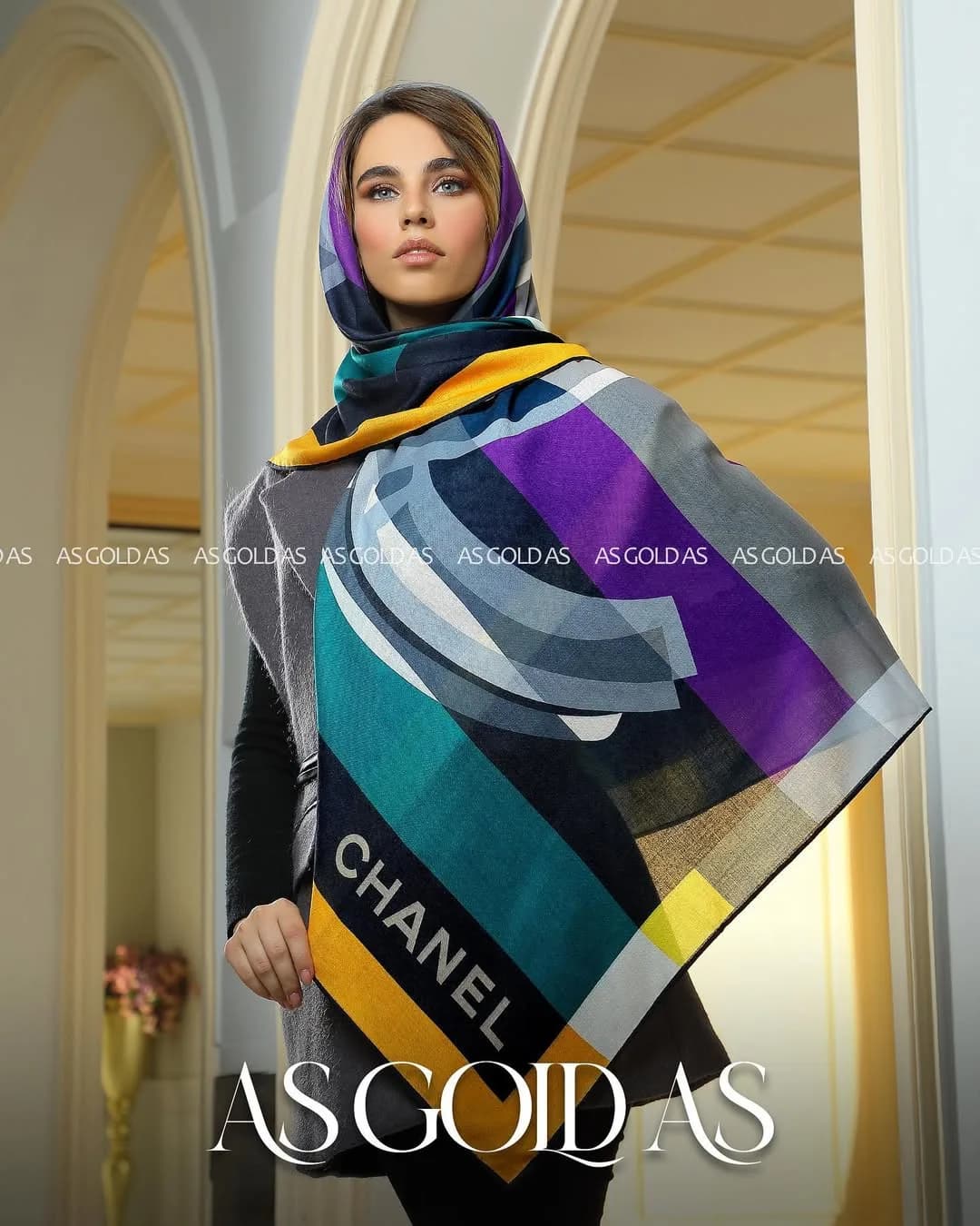 روسری کد ۳۰۰۱ سایز ۱۲۰ اسگلداس، رنگ بنفش، آبی، زرد و خاکستری، مربع، بزرگ