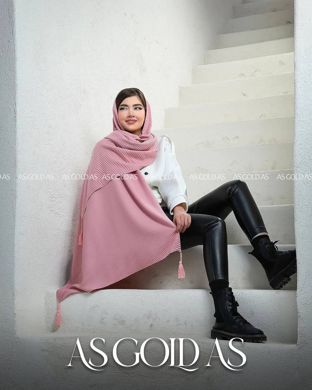 شال، رنگ صورتی، جنس بافتنی، مدل کلاهدار، بزرگ