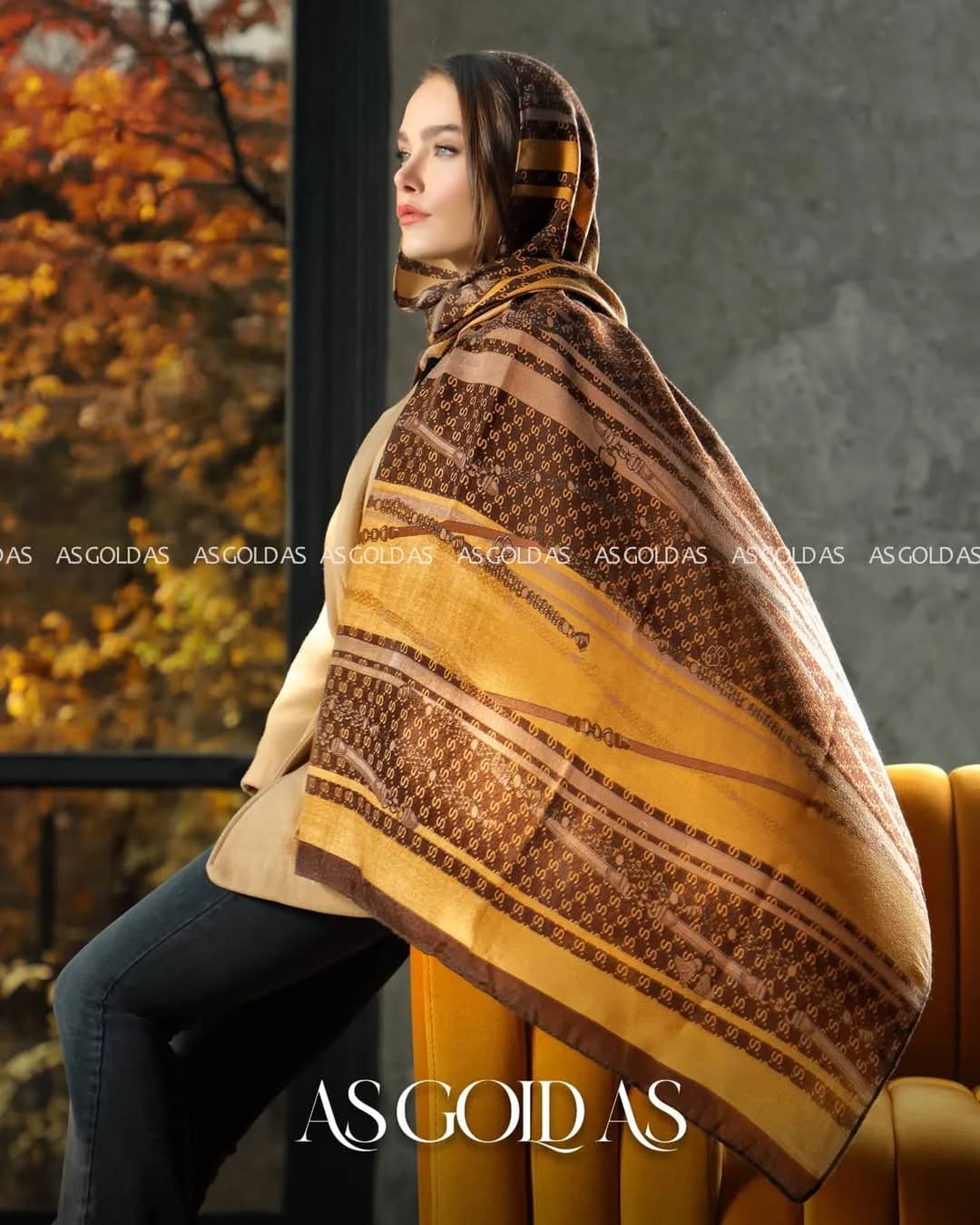 شال پاییزه نخی کد ۱۰۰۴۶ آسگلداس، رنگ قهوه‌ای و زرد، مستطیلی