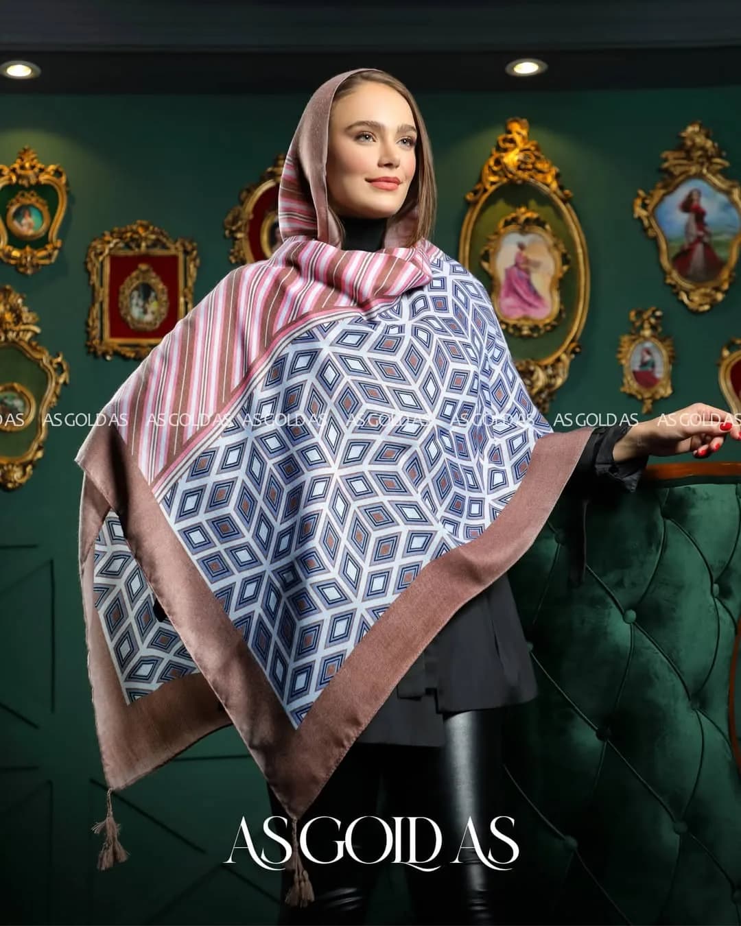 شال زنانه کد ۱۰۰۴۶، رنگ صورتی، سرمهای و سفید، طرح هندسی، مستطیلی، بلند