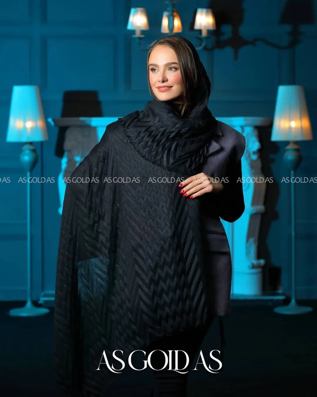 شال زنانه، رنگ مشکی، طرح هندسی، بلند چهارگوش