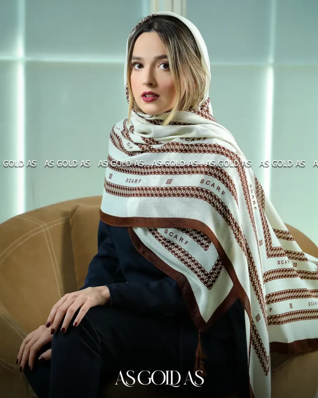 شال ترک نخی آسگلداس، رنگ سفید و قهوه‌ای، مستطیلی، با ریشه