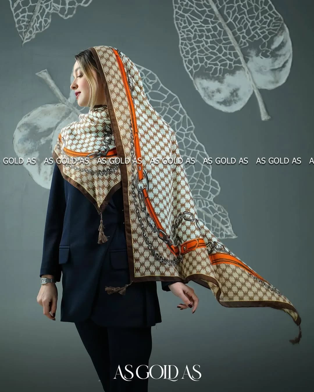 شال ترک نخی آسگلداس، رنگ کرم، قهوه‌ای و نارنجی، طرح هندسی، مستطیلی، با ریشه