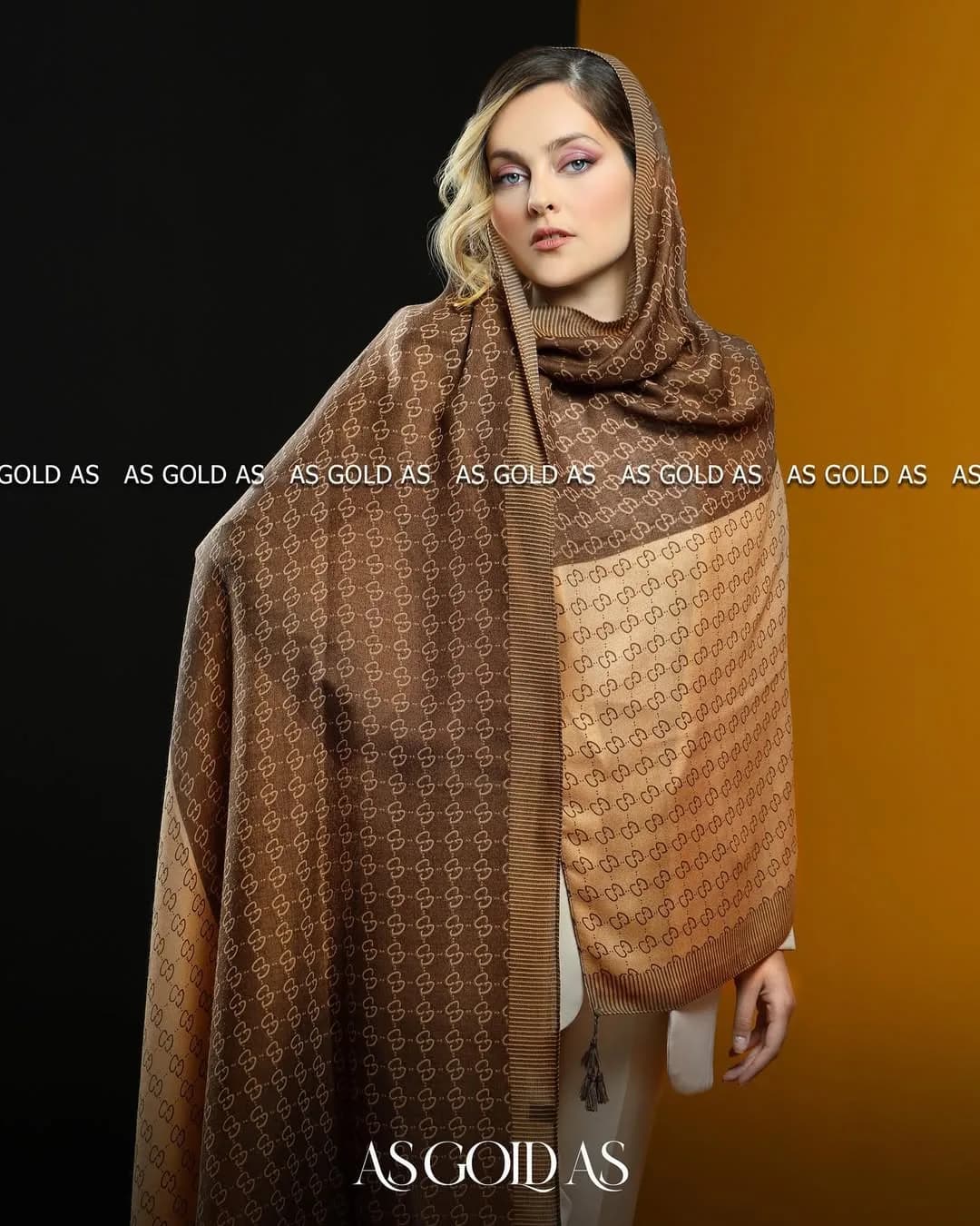 شال ترک نخی آسگلداس، رنگ قهوه‌ای و کرم، مستطیلی، با منگوله