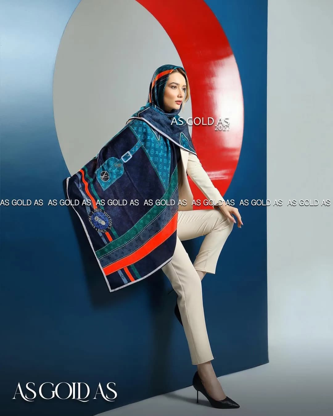 روسری سایز ۱۴۰ کد ۳۰۴۶ — نمای رویتن — سایز ۱۴۰
