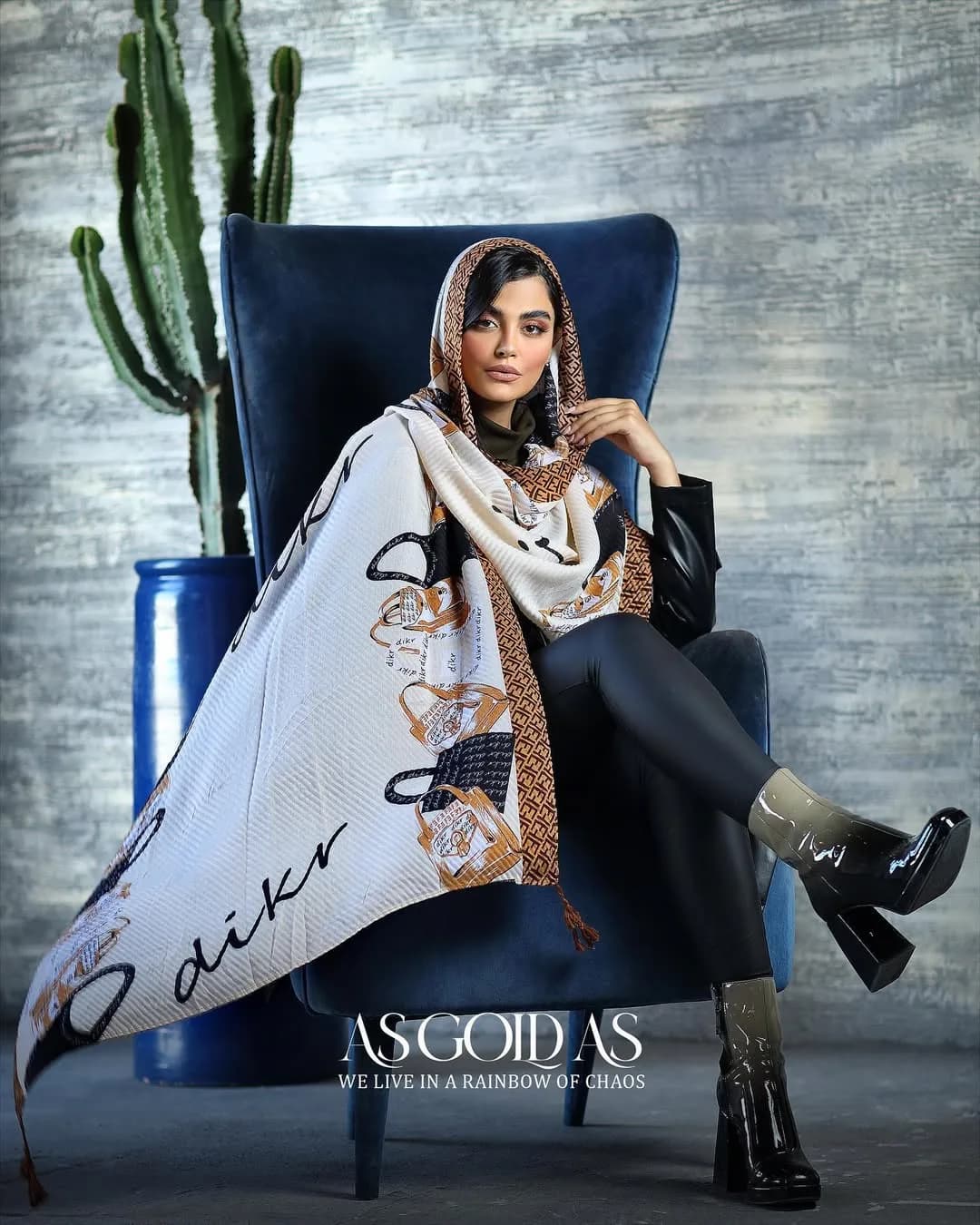 شال زنانه آسگلداس، رنگ کرم، قهوهای و مشکی، مستطیلی، بلند