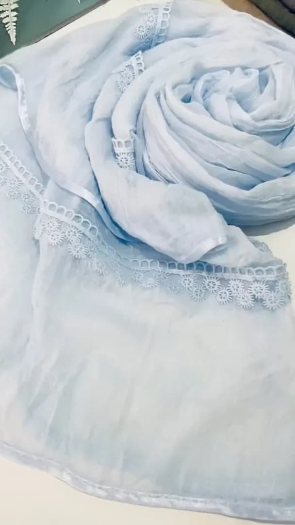 شال ساده حاشیه دانتل دور ارگان