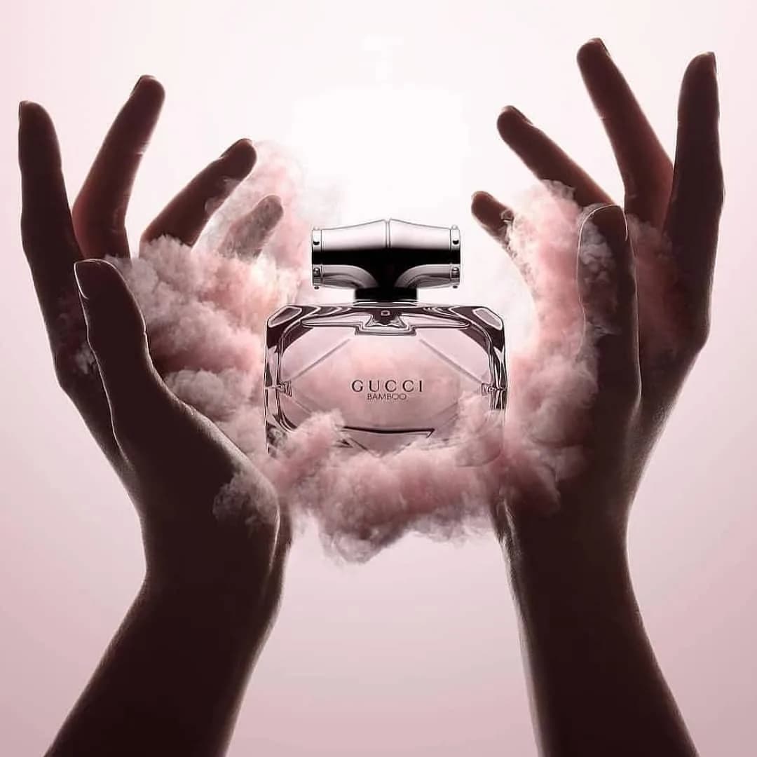 عطر بامبو زنانه گوچی، رنگ نقره‌ای و صورتی، جنس شیشه، مکعبی