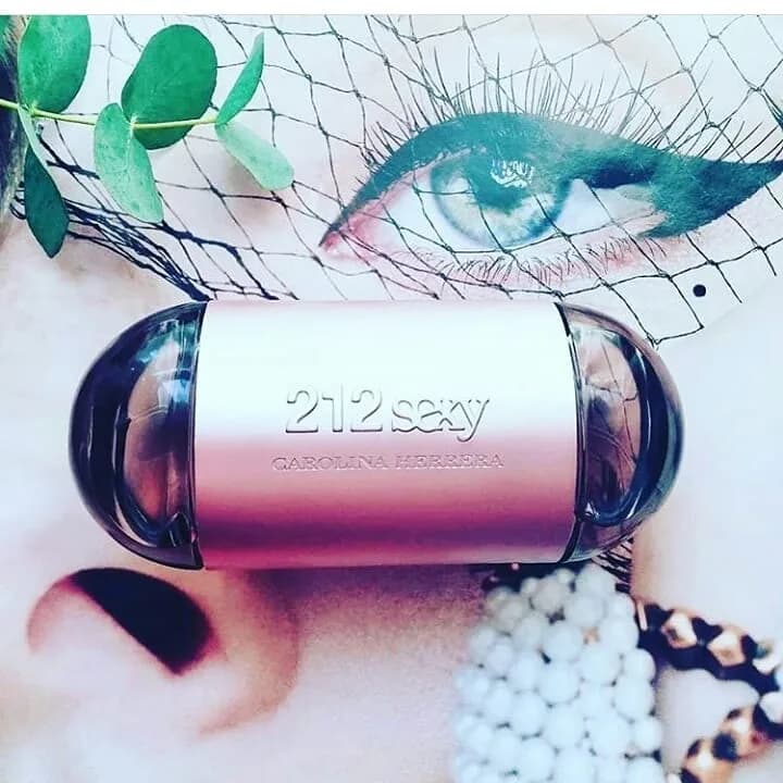 عطر زنانه کارولینا هررا ۲۱۲ سکسی