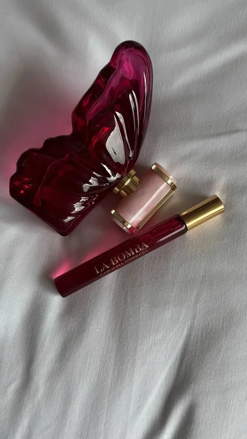 عطر لا بومبا کارولینا هررا