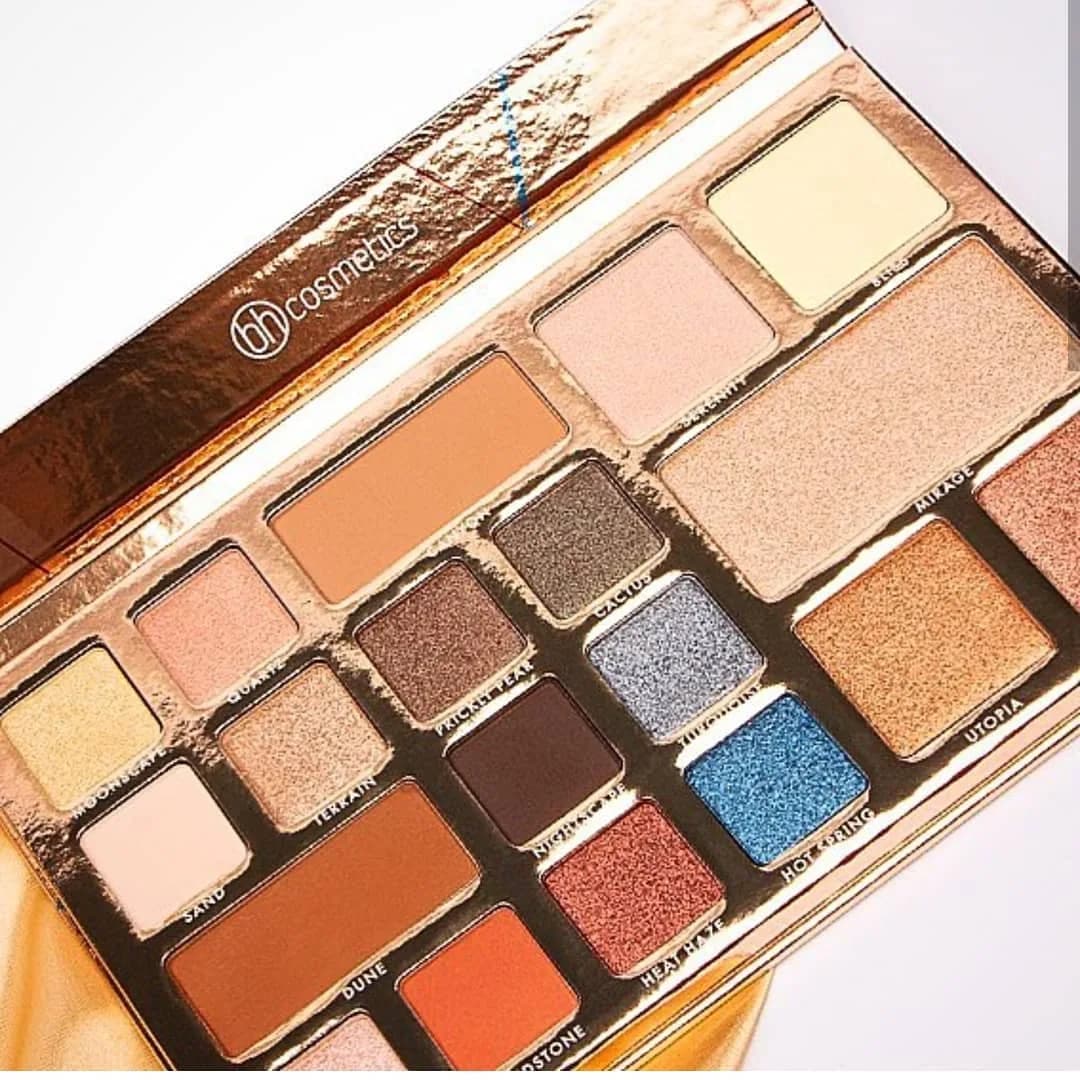 پالت سایه و هایلایتر دزرت اوازیس BH Cosmetics، رنگ طلایی، قهوه ای و آبی، جنس پلاستیک، طرح هندسی، مستطیلی دردار