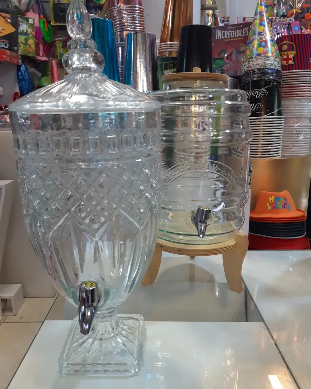 دیسپنسر نوشیدنی شیشهای