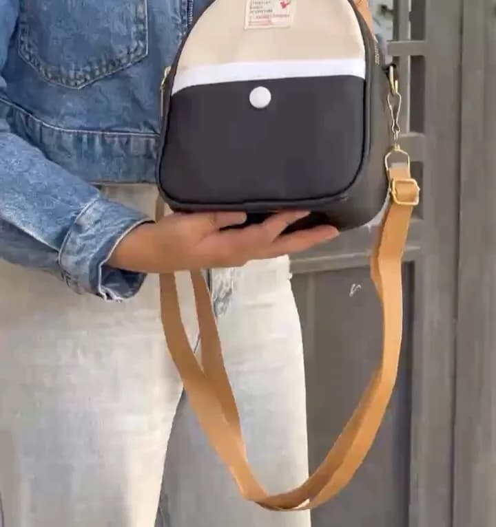 کیف دوشی سهکاره دکمهدار، رنگ سرمهای، نارنجی، سبز، آبی، خاکستری و کرم، جنس چرم مصنوعی، کوچک، زیپدار