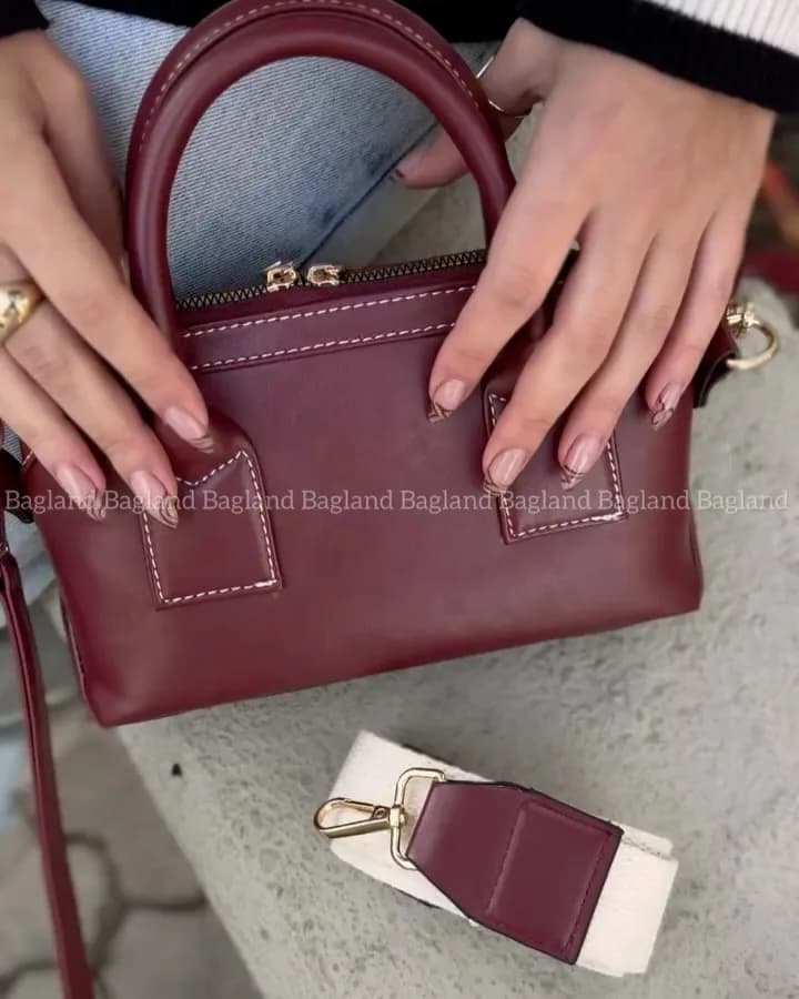 کیف دوشی سیلا دوبند، رنگ زرشکی، قهوهای، طوسی، مشکی و سرمهای، جنس چرم، بند پهن