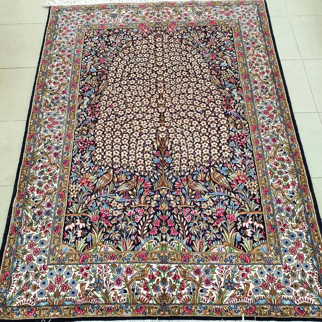 قالیچه سه متری درختی نسترن کرمان