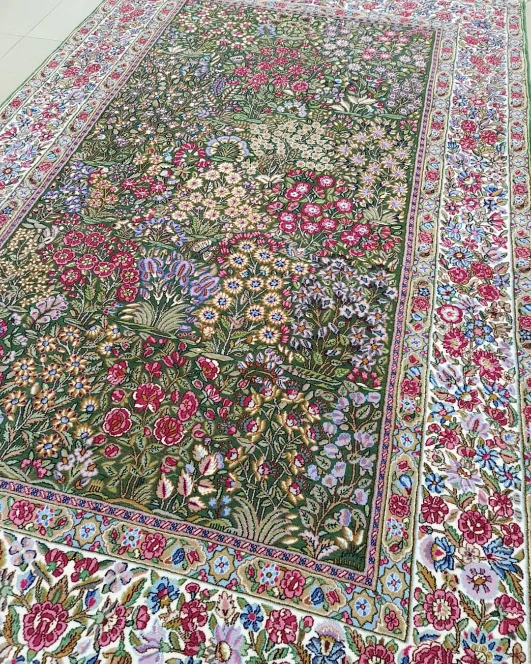 قالیچه ۴ متری درختی سبز کرمان