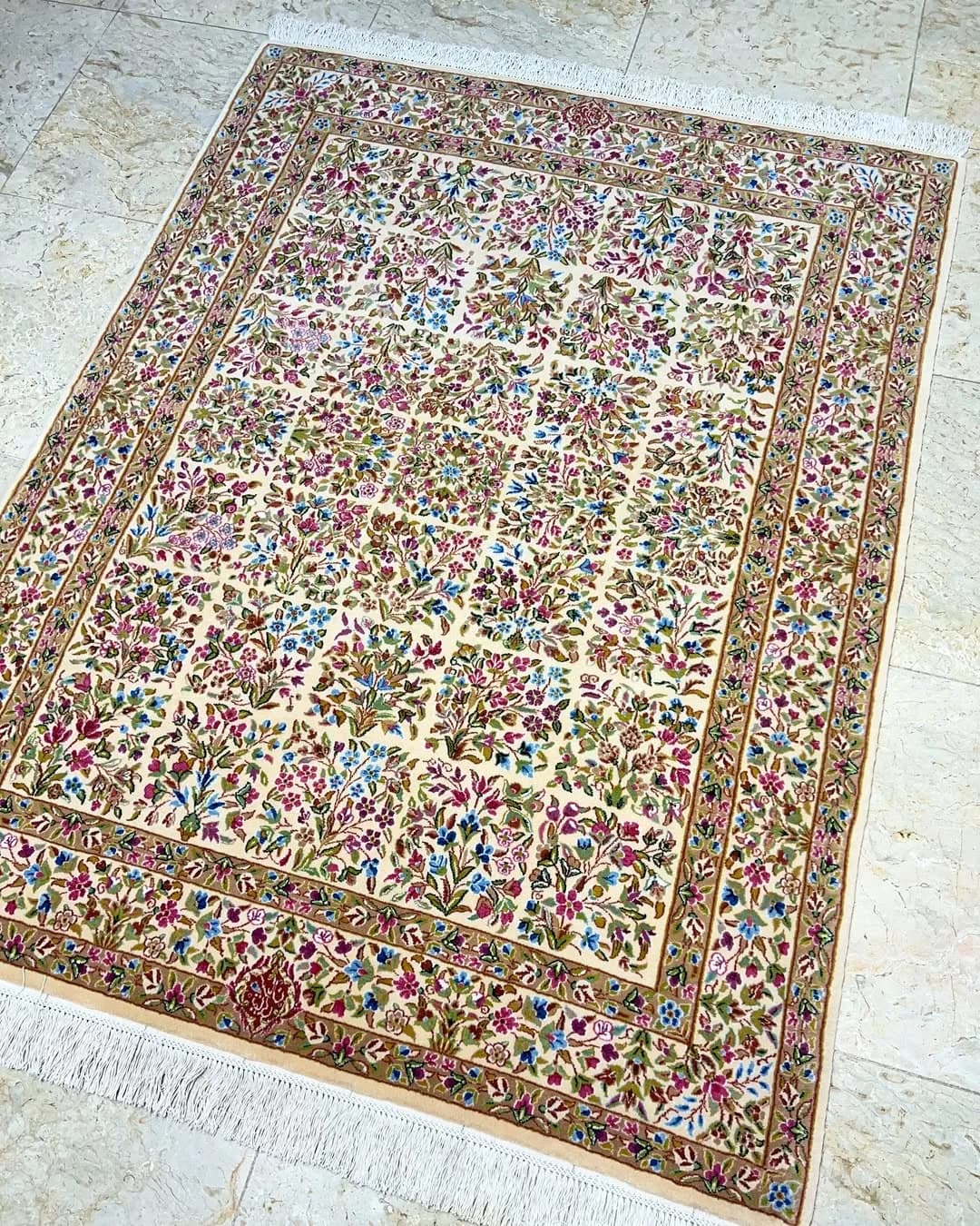 قالیچه سه متری بهارستان