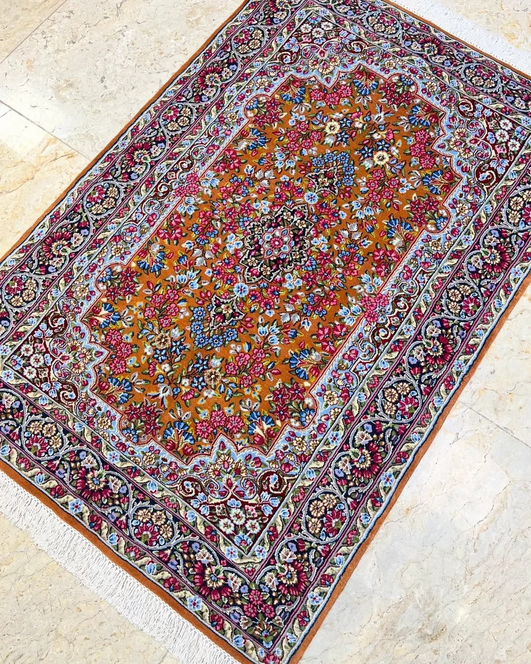 قالیچه ذرع و نیم سرام دارچینی کرمان