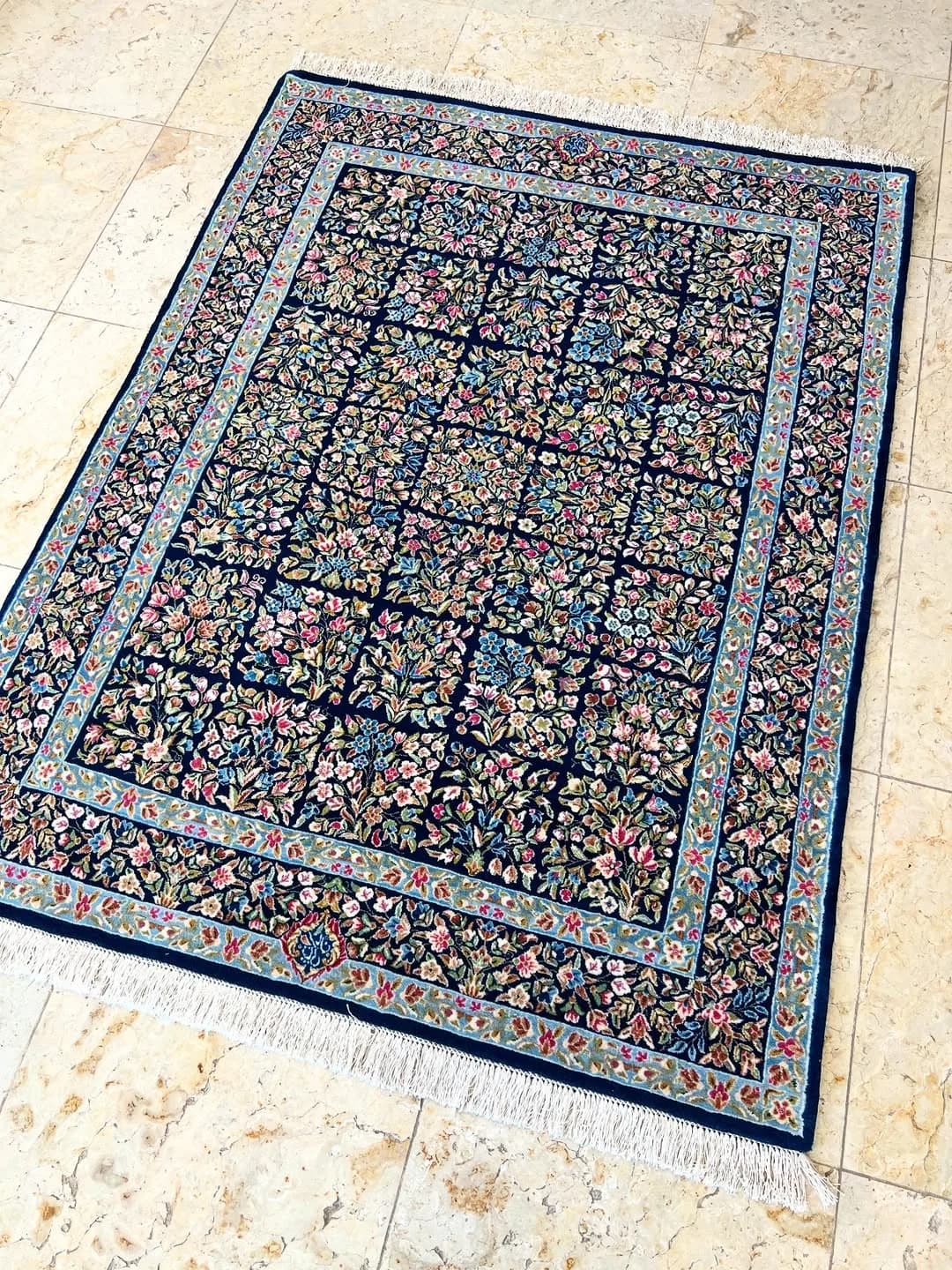 قالیچه سه متری بهارستان سرمهای