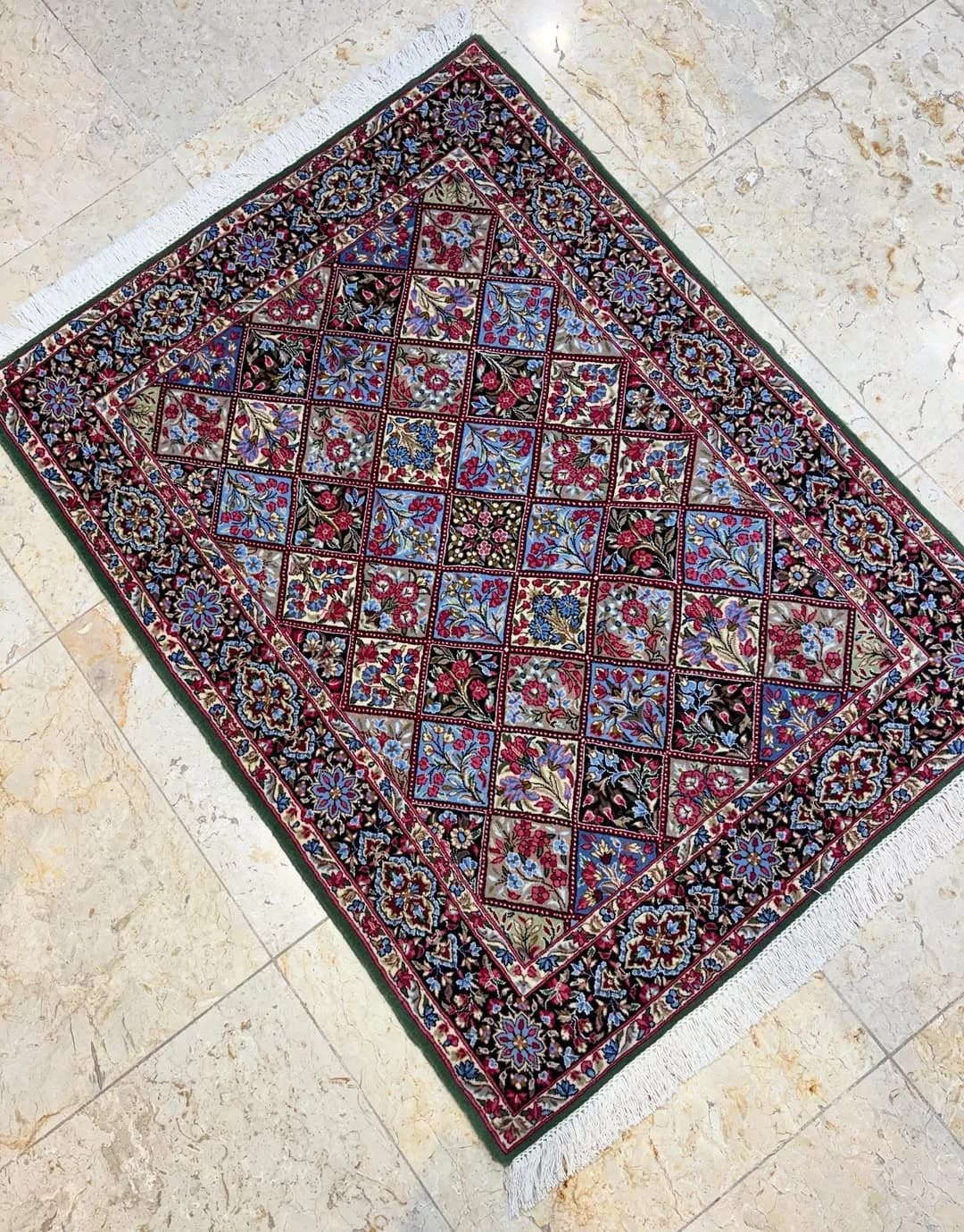 قالیچه ذرع و نیم خشتی کرمان
