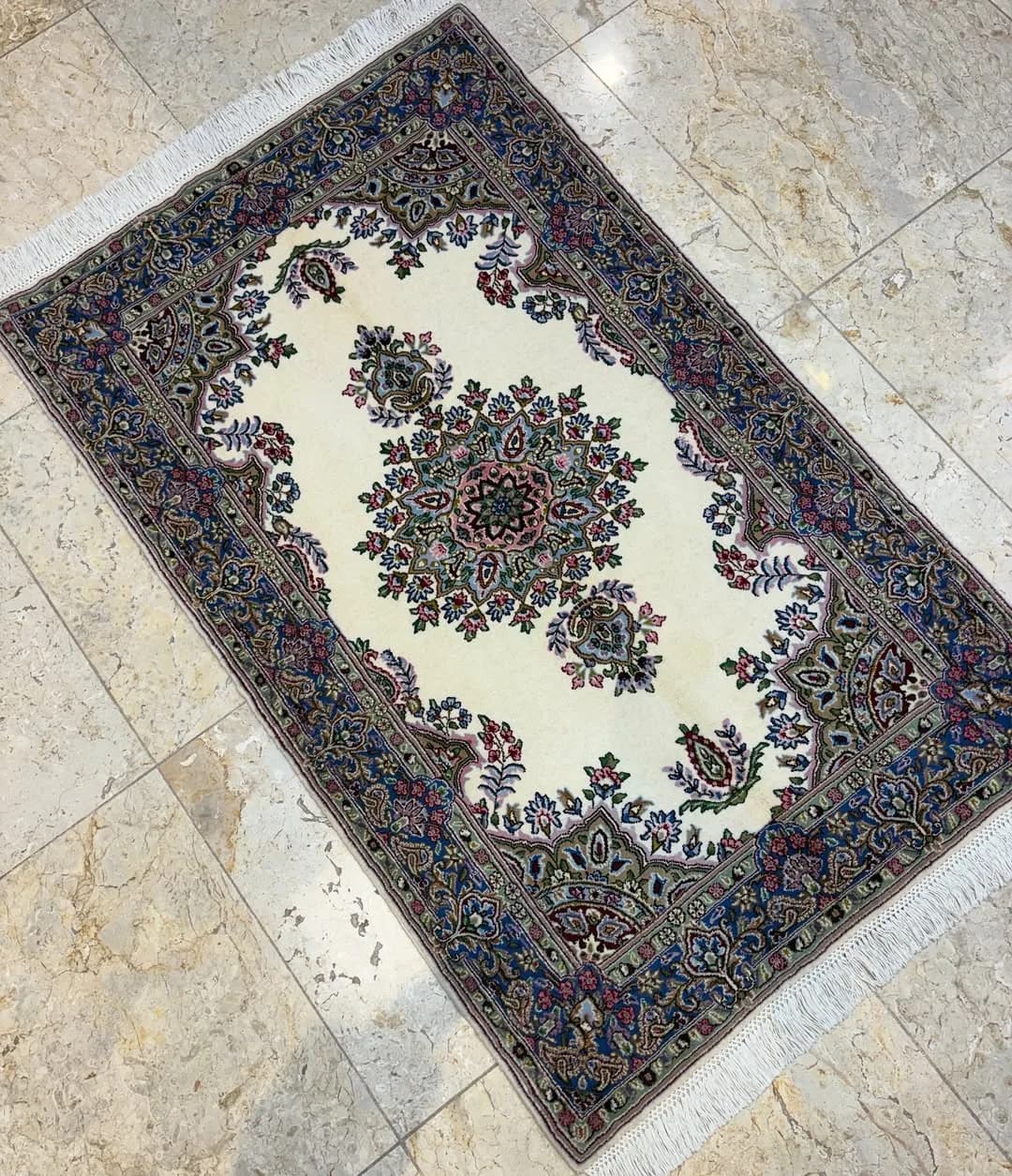 قالیچه ذرع و نیم کرم کفساده کرمان