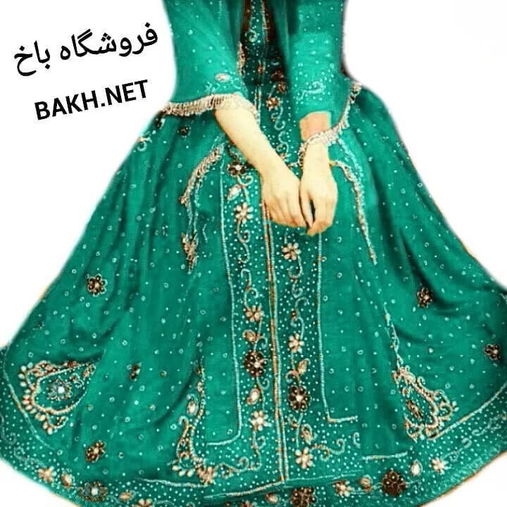 لباس محلی زنانه، رنگ سبز و طلایی، طرح گلدوزی، بلند، آستین بلند، گشاد