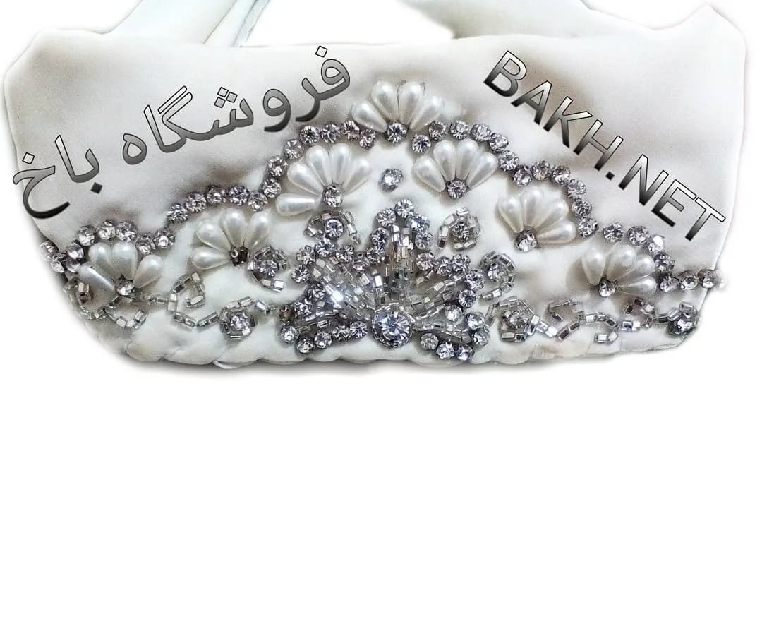 کیف دستی، رنگ سفید و نقرهای، جنس ساتن، طرح گلدوزی، کیف دستی مرواریدی