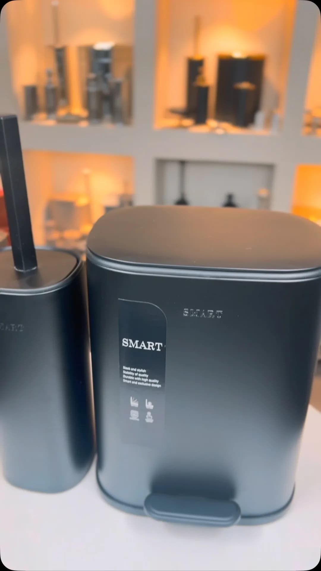 سطل و برس ۵ لیتری اسمارت، رنگ مشکی، جنس فلز، استوانه‌ای پدالی