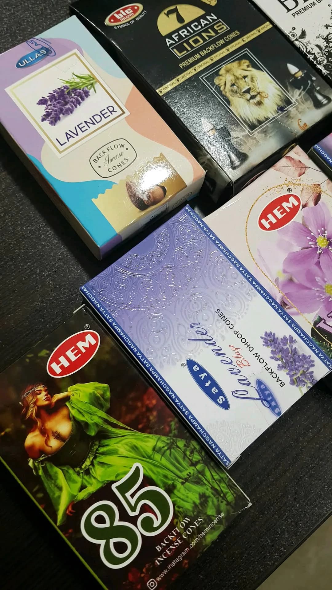 عود آبشاری (رایحه‌های مختلف)