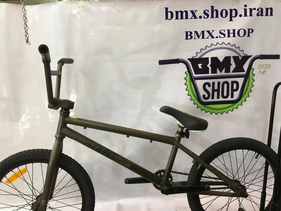 دوچرخه بی‌ام‌ایکس، رنگ زیتونی و مشکی، جنس فلز و لاستیک، دوچرخه BMX