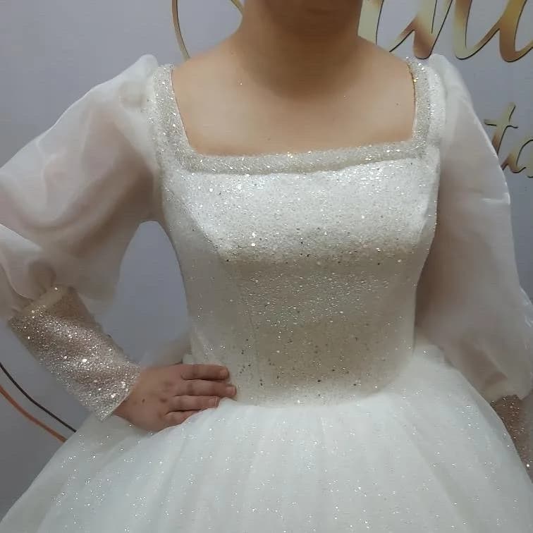 لباس عروس شاین جواهردوزی سایز ۳۸-۴۳، رنگ سفید، جنس توری، بلند، یقه مربع، آستین پفی