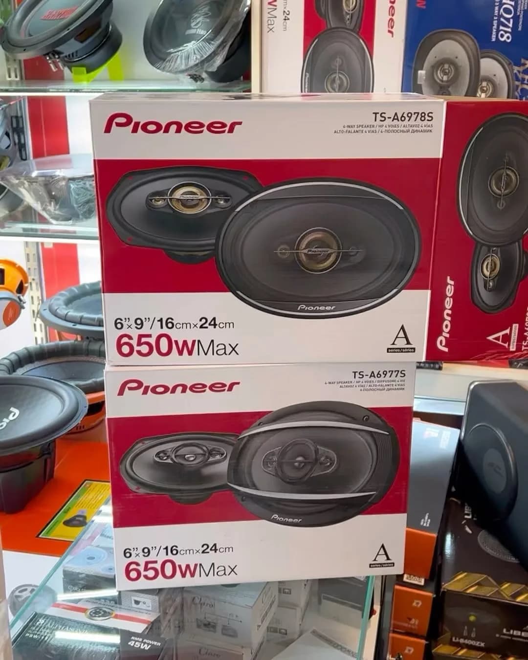 باند بیضی پایونیر TS-A6978، رنگ مشکی و طلایی، جنس فلز و پلاستیک