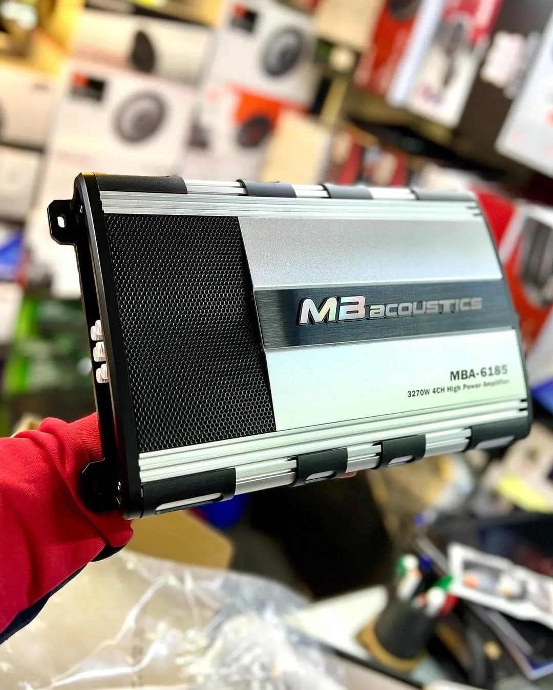 آمپلی فایر ۴ کانال ام بی اکوستیک MBA-6185، رنگ نقره‌ای و مشکی، جنس فلز، مستطیلی