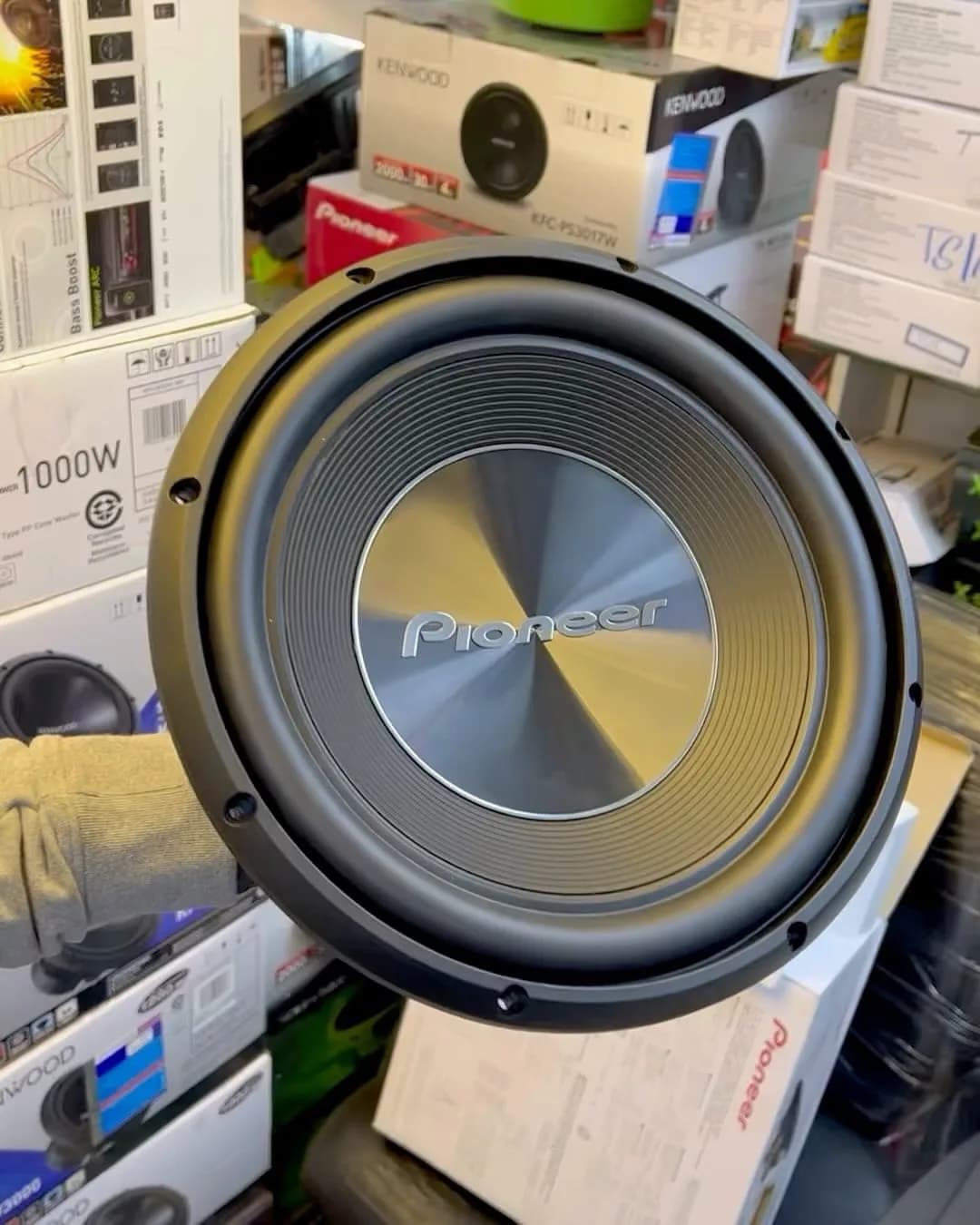 ساب ووفر پایونیر TS-A300D4، رنگ مشکی، جنس فلز و پلاستیک، گرد
