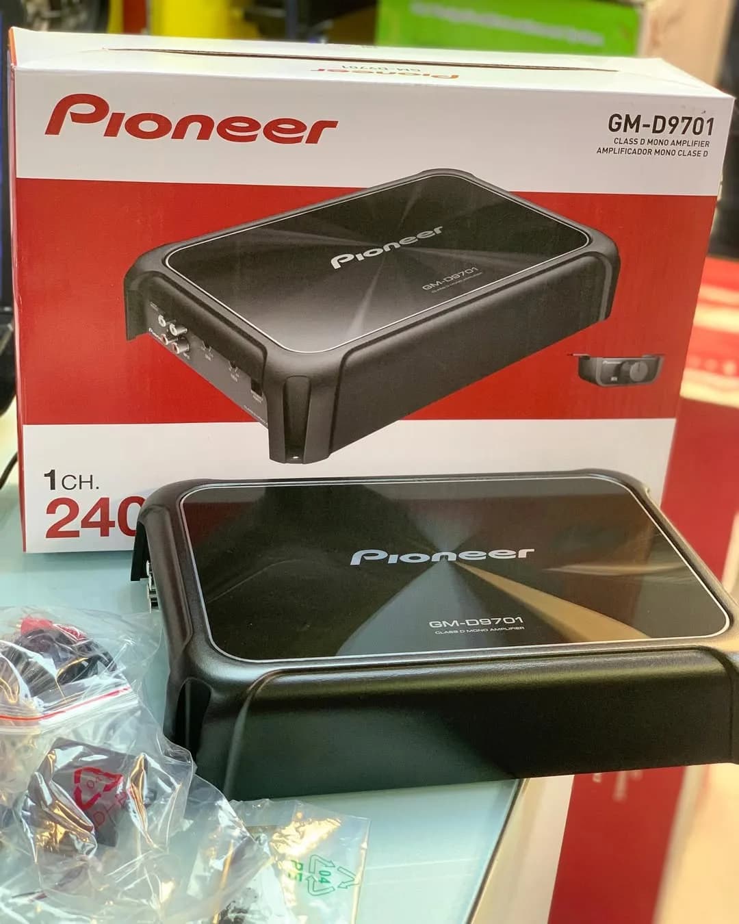 آمپلیفایر مونو GM-D9701 پایونیر، رنگ مشکی، جنس فلز، مستطیلی