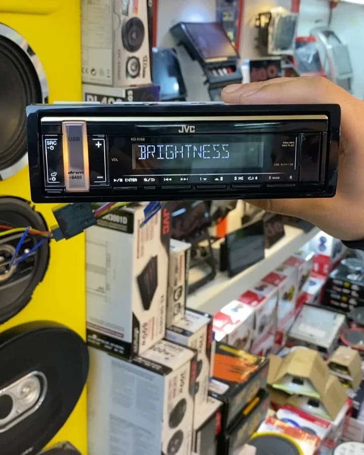 دکلس خودرو مدل KD-X168M JVC