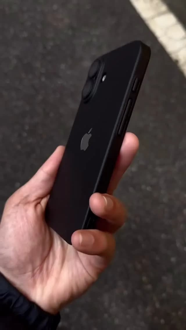 قاب PC لنزدار پاککنی، رنگ مشکی، جنس سیلیکون، مات