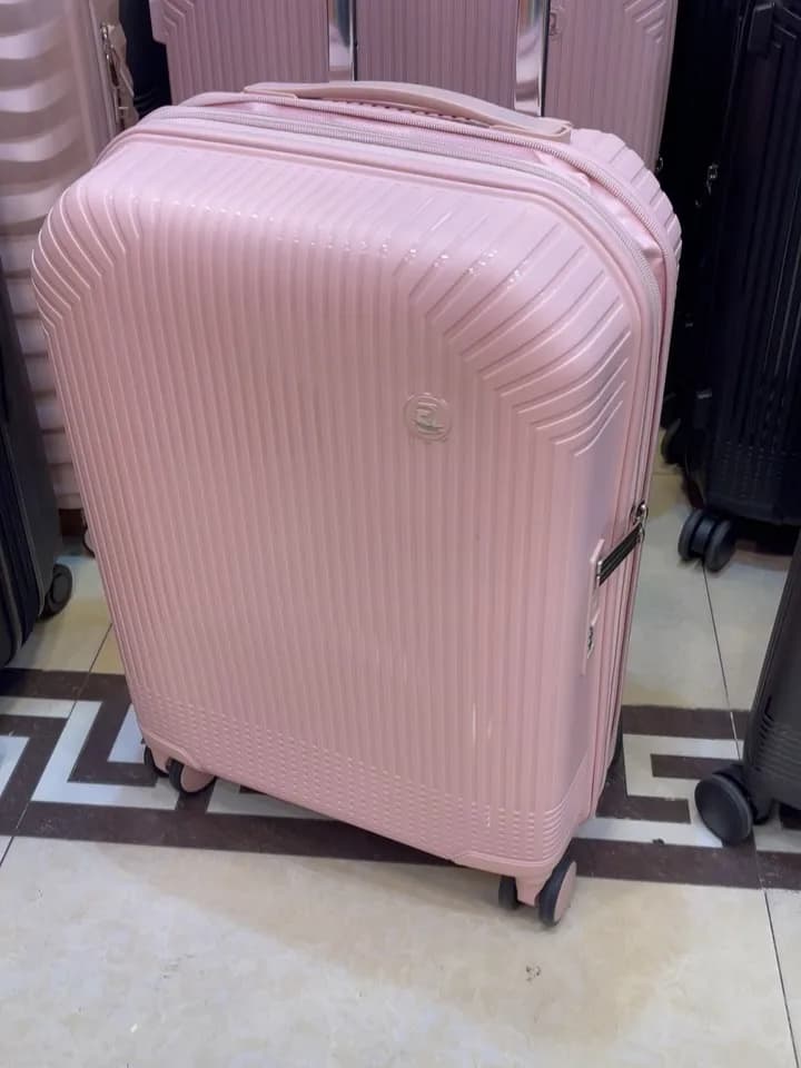 چمدان کوچک ۵۰ بدون چرخ