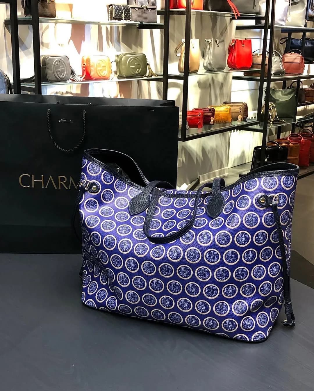 کیف دوشی چرم، رنگ بنفش و سفید، بزرگ